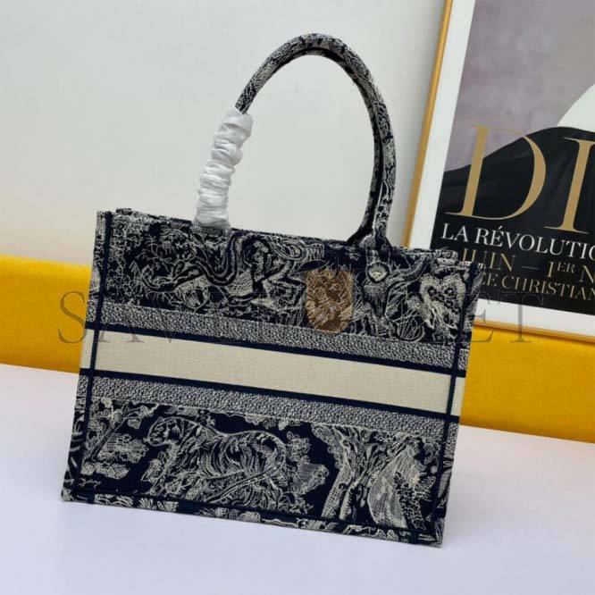 DIOR SMALL AMOUR DIOR BOOK TOTE M1265ZRGO_M928 (26.5*21*14cm)